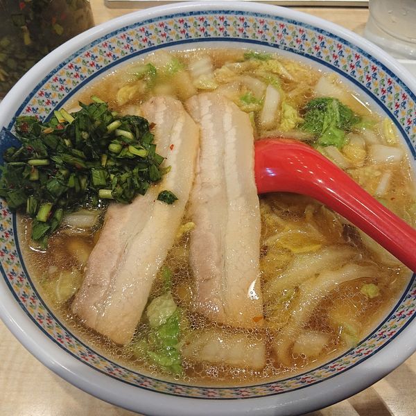 「おいしいラーメン唐揚げセット1030円、生ビール600円」@どうとんぼり神座 渋谷店の写真