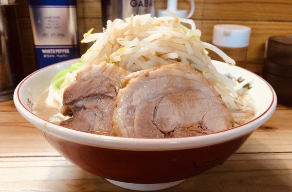 「小ラーメン　750」@ラーメン神豚 関東学院前店の写真