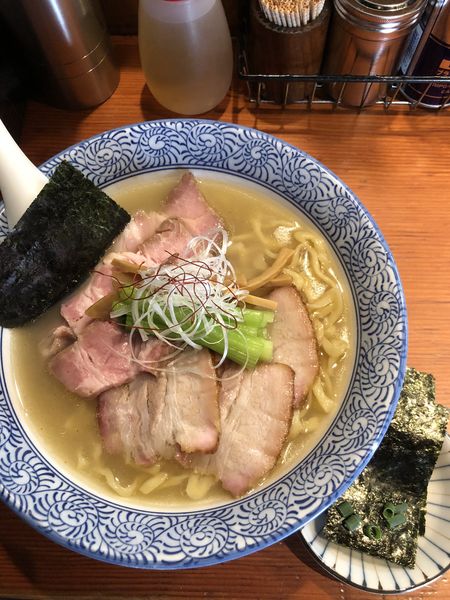 「チャーシュー手揉み中華蕎麦 塩＋海苔」@麺処 ほん田の写真