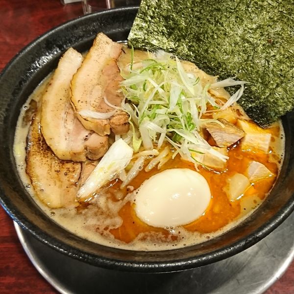 「じゃぐらスペシャル(黒)」@豚骨ラーメン じゃぐら 高円寺店の写真