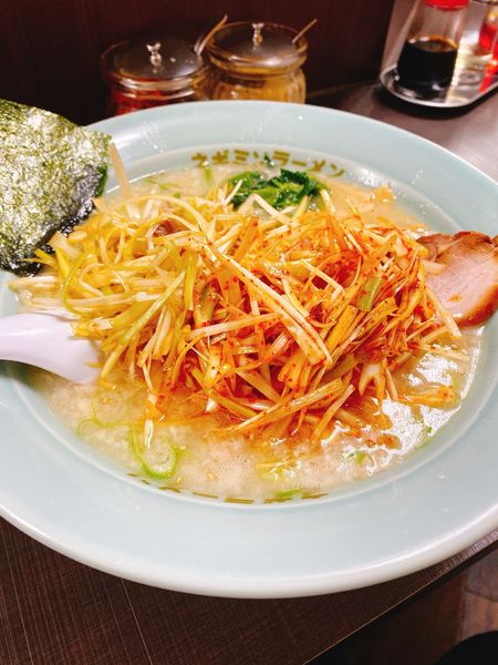 「中盛塩ラーメン　赤ネギ白ネギ　超カタ」@ラーメンショップ椿 ひたちなか店の写真
