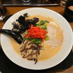 とんこつらーめん