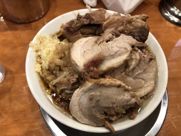「【限定】ラーメンぶたまみれ」@麺屋穴場の写真