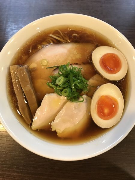 「特製醤油らぁ麺」@らぁ麺 紫陽花の写真