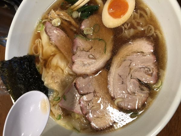 「チャーシューワンタン麺」@手打中華 特札堂の写真