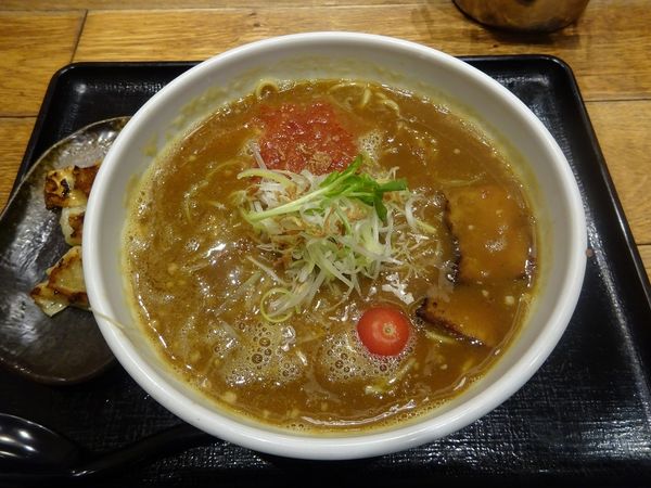 「トマトカレーらぁめん」@らぁめん たろう トアロード店の写真