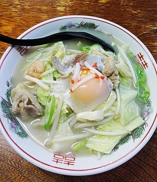 「並 ちゃんぽん 玉子入り 800円」@ばってんの写真