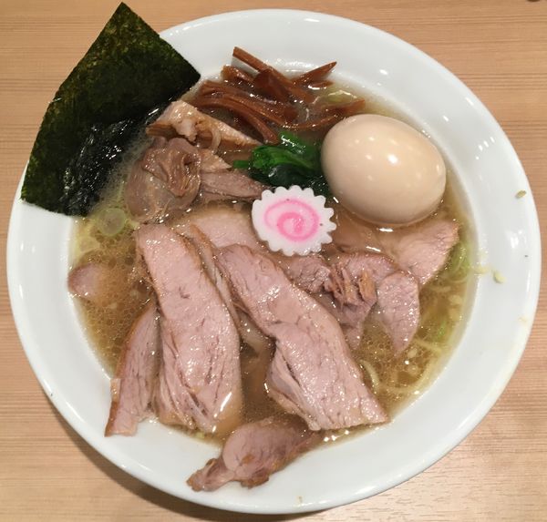 「塩チャーシューメン ＋ 味玉 ＋麺カタメ追い生姜」@長岡食堂 町田店の写真