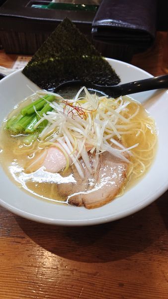 「純鶏ほたて塩らーめん」@三代目麺処 「まるは」極 船橋店の写真