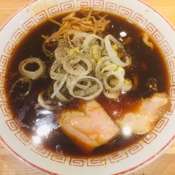 「きたかたブラック 半麺 780」@超多加水自家製手揉み麺 きたかた食堂の写真