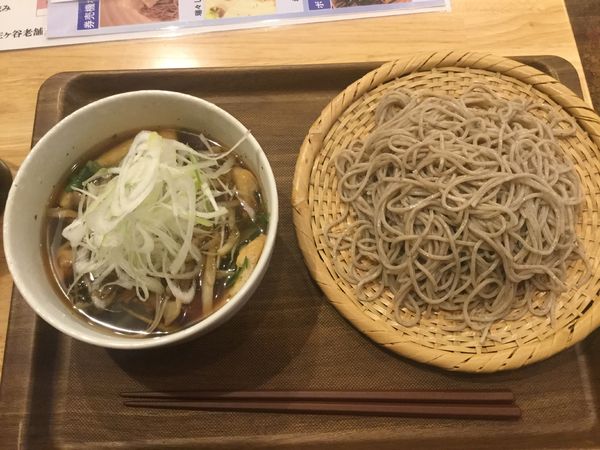 「きのこざるそば(¥700)」@蕎麦 たぐるの写真