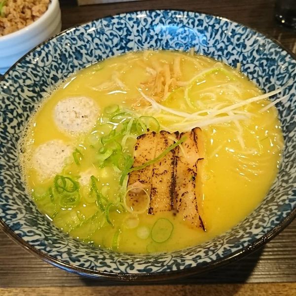 「濃厚鶏そば 鶏肉団子」@鶏そば 一瑳の写真