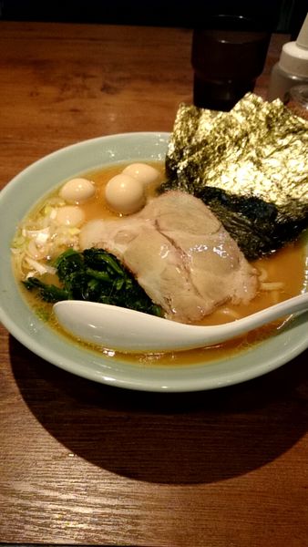 「ラーメン(780円)+うずら(100円)」@麺家 千晃 新横浜店の写真