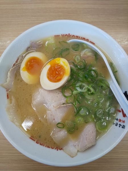 「味玉ラーメン」@ラーメン 横綱 港店の写真