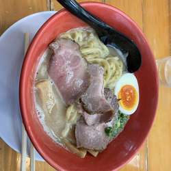 ド.とんラーメン