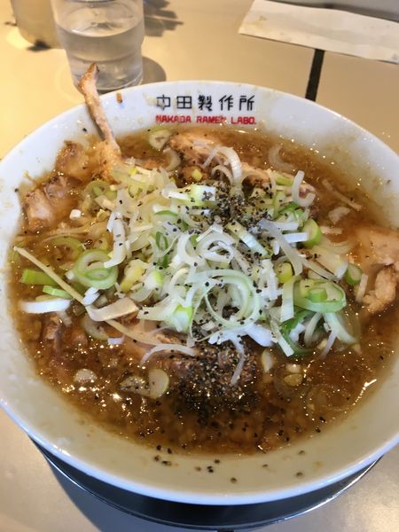 「背脂ブラックチャーシュー麺」@中田製作所の写真