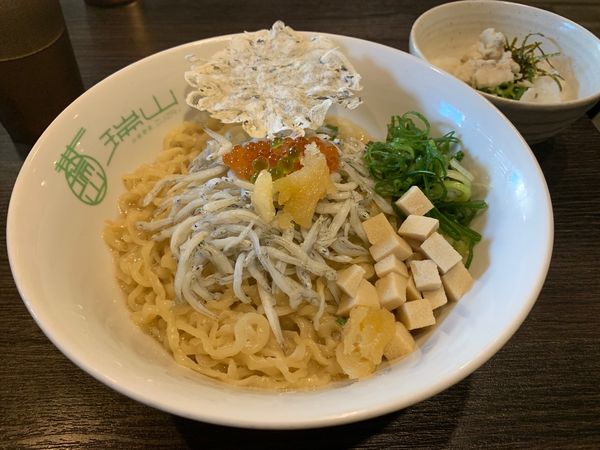 「しらすとイクラ.数の子の濃縮鯛出汁 あえそば（鯛のごはん割り付き」@中華蕎麦 瑞山（ZUIZAN）の写真