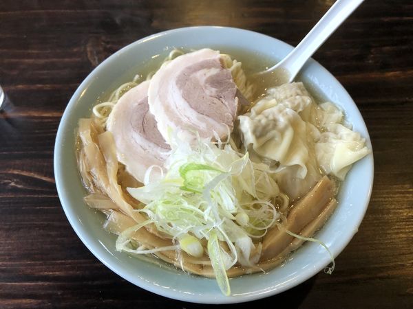「ワンタン麺塩大盛り」@らーめん川嶋の写真