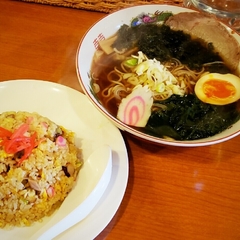 ラーメン＆BAR 本陣の画像