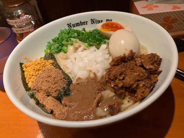 「油そば×平打ち麺＋味玉」@麺Dining Number Nine 09の写真