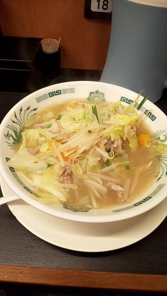 「野菜たっぷりタンメン麺半分」@日高屋 小岩南口店の写真