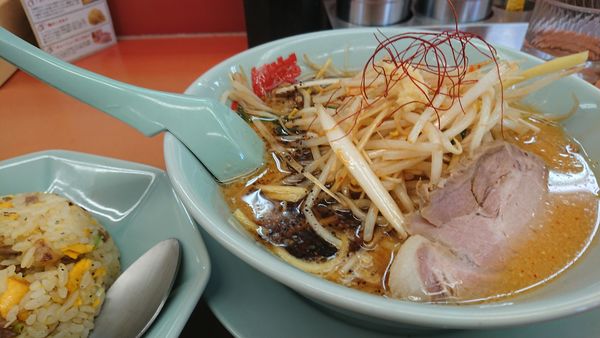 「特製もやし味噌ラーメン」@ラーメン山岡家 さいたま宮前店の写真