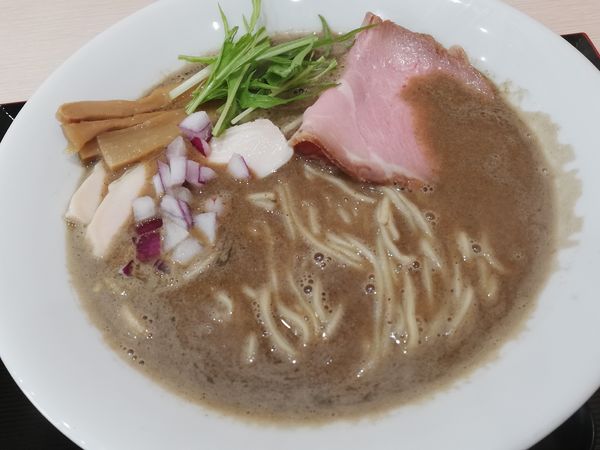 「濃厚煮干しそばパート２」@らーめん つけ麺 けのひの写真