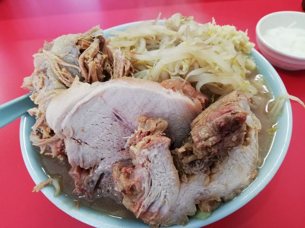 「国産ブタラーメン+ブタ入りアブラ」@ラーメン すくえ屋の写真