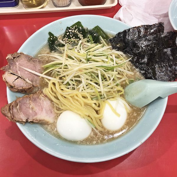 「かいざんラーメン　￥８８０」@ラーメン かいざん 新小岩店の写真