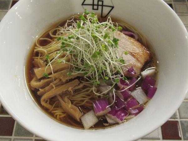 「醤油ラーメン洋（780円）」@40番の写真