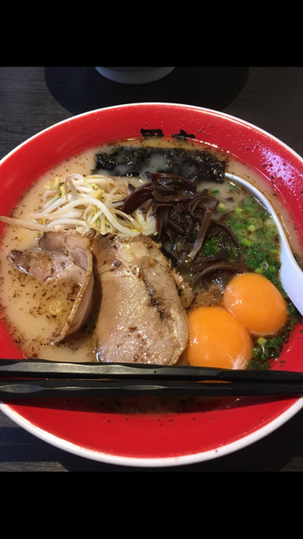 「卵入りラーメン」@黒亭 本店の写真