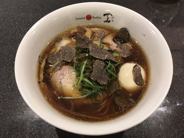 「キリンハートランド→黒トリュフチャーシュー味玉醤油Soba」@Japanese Soba Noodles 蔦の写真