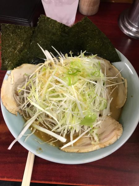 「麺恋らーめん（大盛）」@九州大分ラーメン 麺恋亭 中華街店の写真