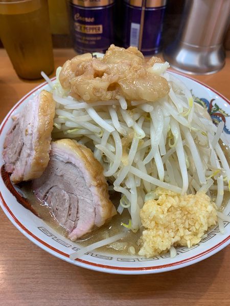 「小　味玉　生卵」@ラーメン豚山 大塚店の写真