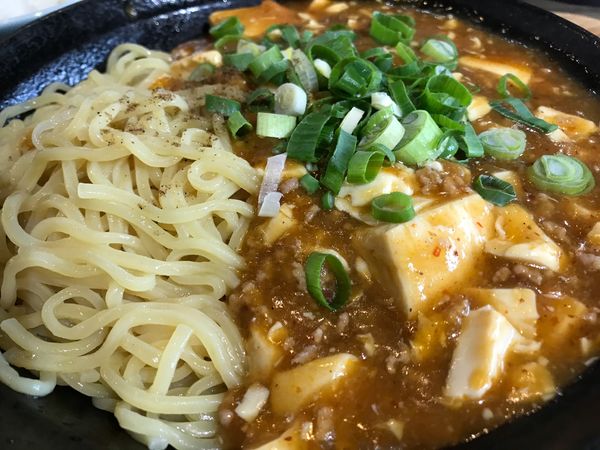 「麻婆ラーメン冷し　大盛り」@らーめん鉄の写真