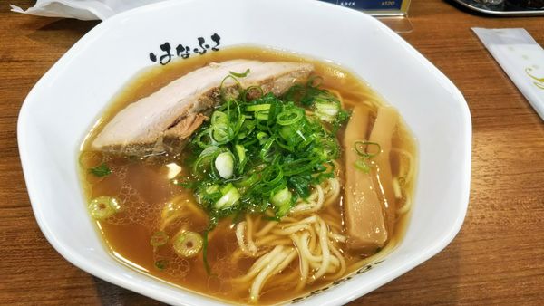 「魚介鶏醤油らーめん」@ラーメンはなふさの写真