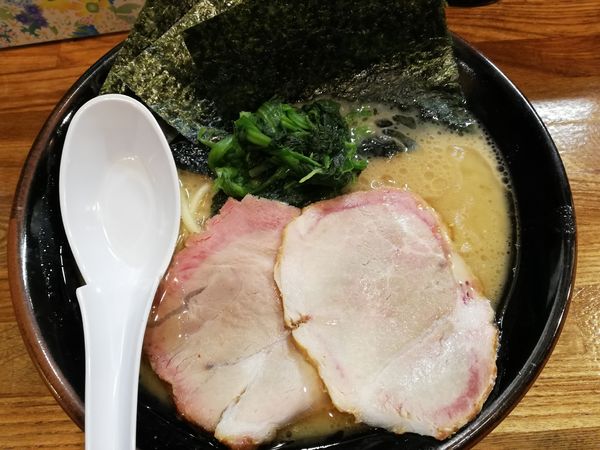 「豚骨醤油らあめん」@豚骨らあめん専門店 とんこつ家ZUNの写真