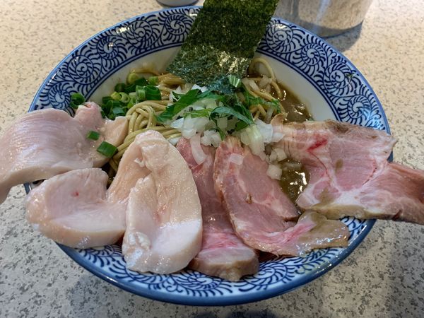 「チャーシュー濃厚煮干しラーメン+和え玉」@破壊的イノベーションの写真