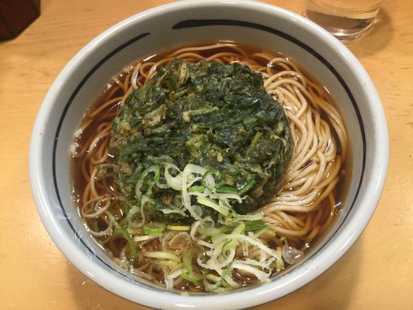 「春菊天そば・大盛(¥480・大盛無料)」@吉そば 神田店の写真
