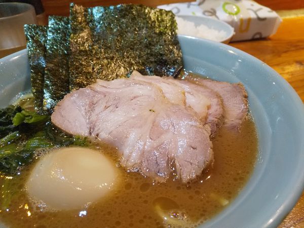 「#AREA51 #並 #950円 #ライス #無料」@横浜ラーメン 武蔵家 大井町店の写真