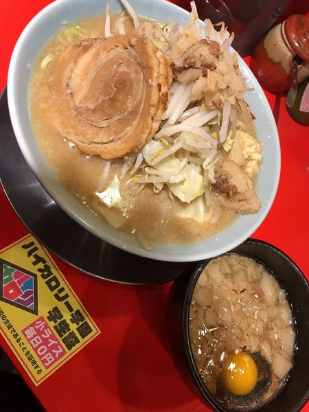 「ラーメン(並)全部入り」@ハイカロリー学園の写真
