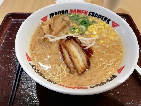 「味噌豚骨」@IPPUDO RAMEN EXPRESS さいたま新都心コクーン店の写真