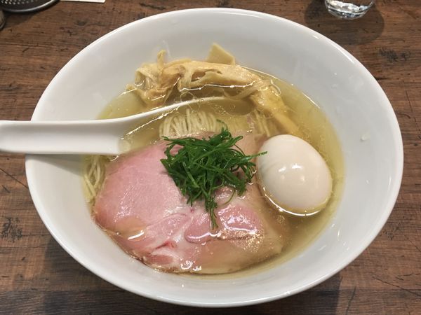 「塩蕎麦 ＋味玉 ＋ 牡蠣の和え玉」@神保町黒須の写真