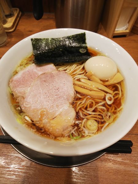 「味玉中華そば」@舎鈴 ビーンズ武蔵浦和店の写真