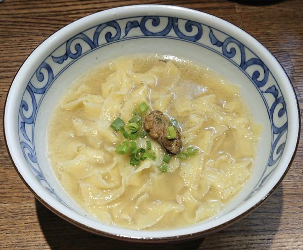 「【限定】カキポタラーメン」@らー麺屋 バリバリジョニーの写真