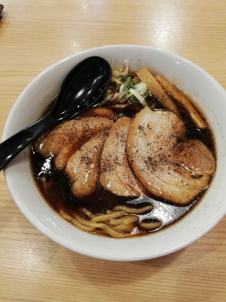 「中華ブラックラーメン」@横浜家系ラーメン 春樹 曳舟店の写真