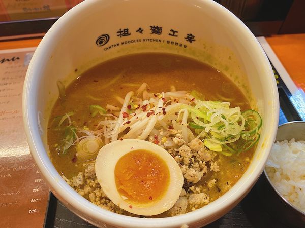 「辛い坦々麺」@担々麺工房 相 東京店の写真