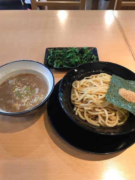 「つけ麺＋ほうれん草」@横浜家系ラーメン 一門家 フジグラン重信店の写真