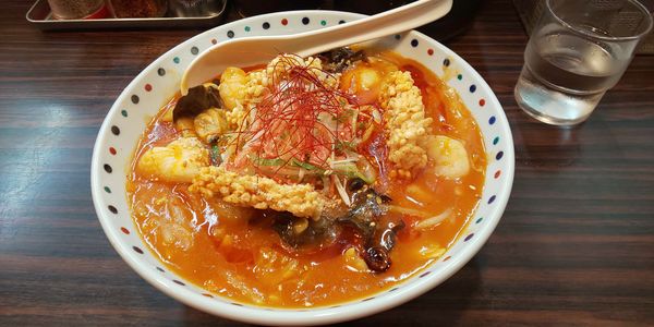 「辛胡麻海鮮あんかけ麺」@らー麺 あけどやの写真