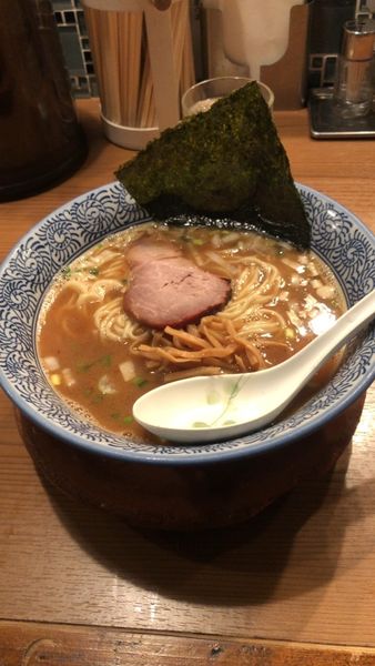 「醤油そば淡麗720」@秋刀魚中華そば 生粋の写真